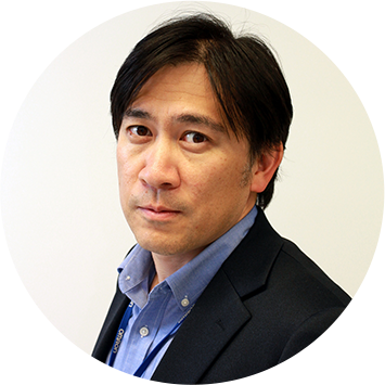 ���� �M��