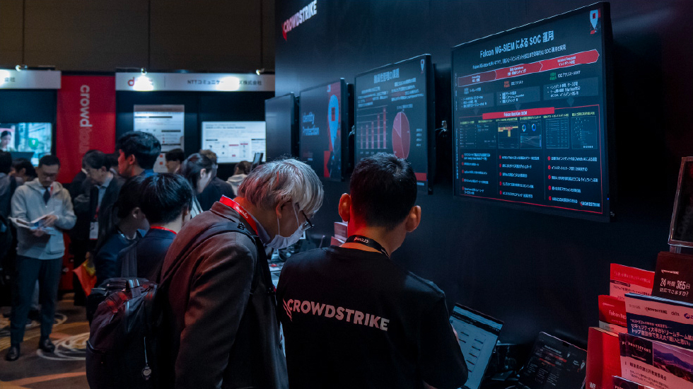 CrowdStrikeu[X